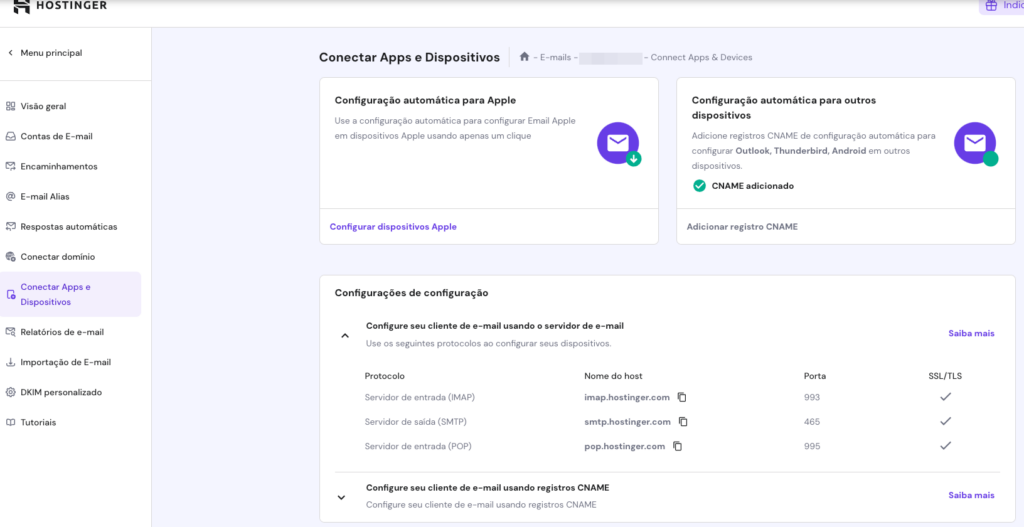 Menu de apps e dispositivos na seção E-mails do hPanel